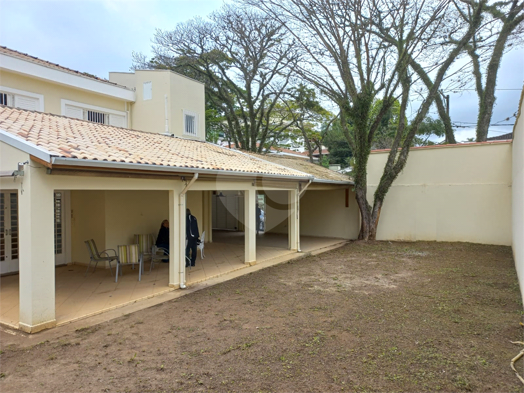 Casa com 800 metros de Terreno uma Mini Chácara dentro do Bairro Jardim Floresta!!
