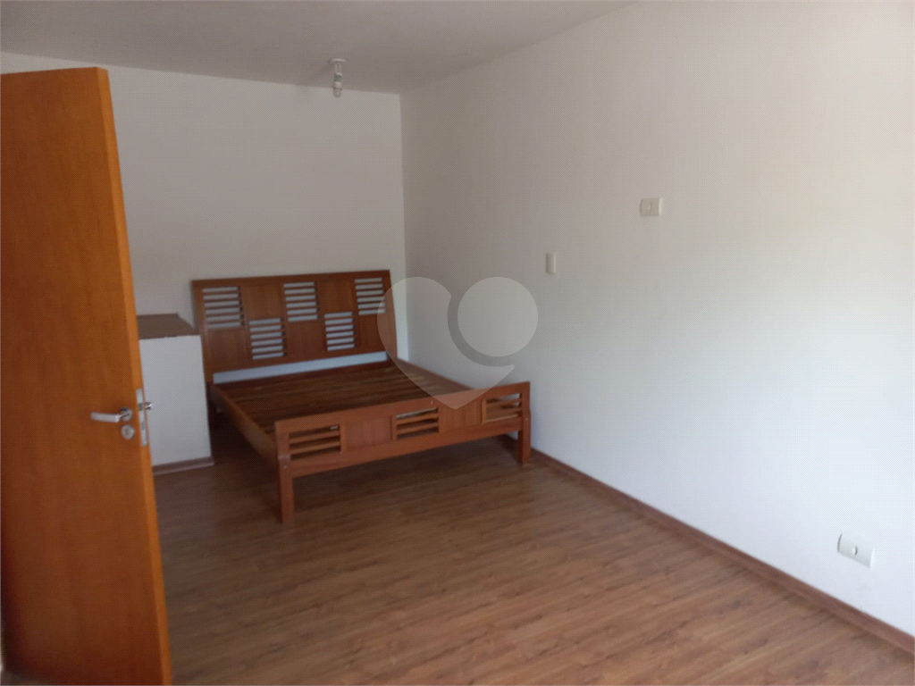 Casa com 800 metros de Terreno uma Mini Chácara dentro do Bairro Jardim Floresta!!