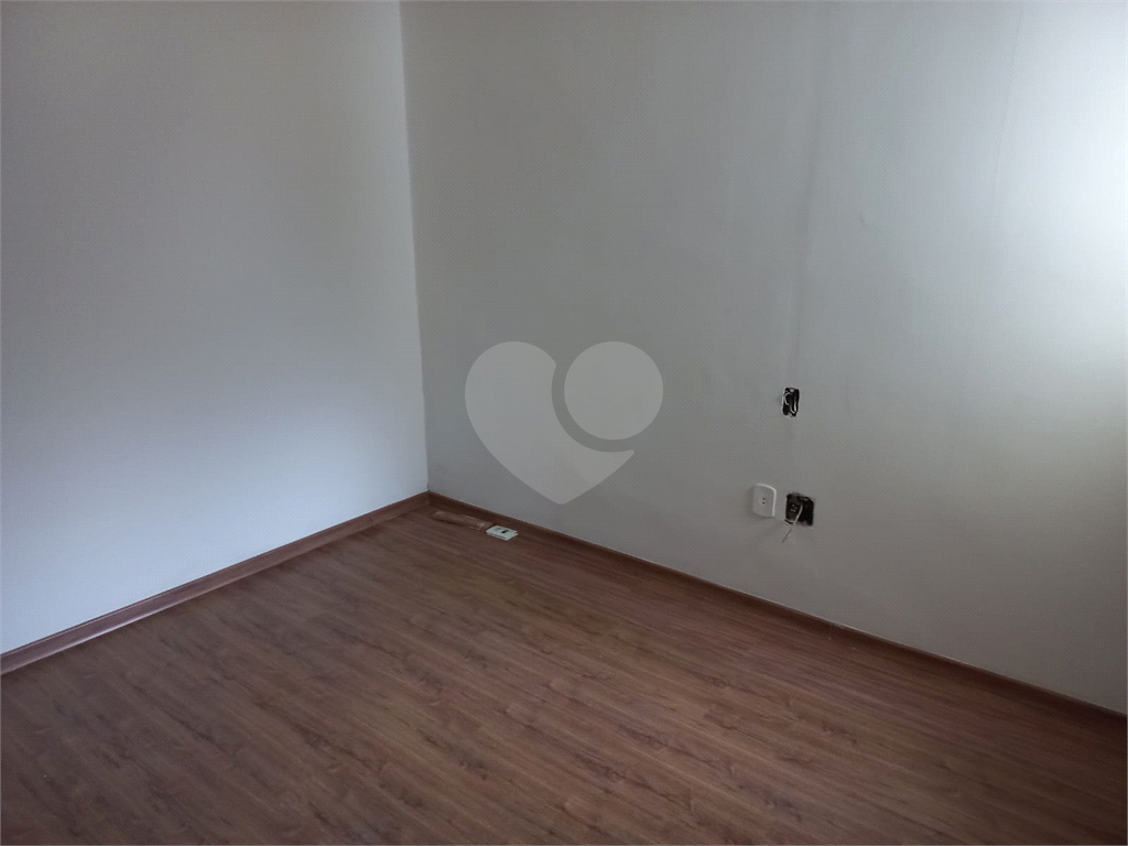 Casa com 800 metros de Terreno uma Mini Chácara dentro do Bairro Jardim Floresta!!