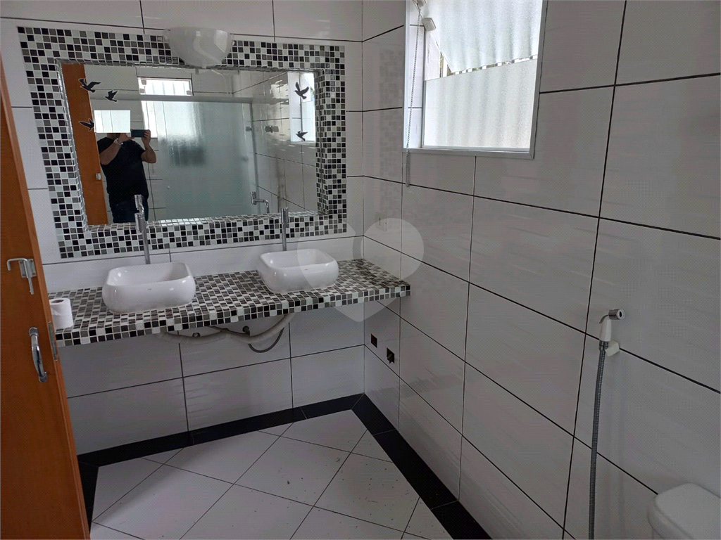 Casa com 800 metros de Terreno uma Mini Chácara dentro do Bairro Jardim Floresta!!