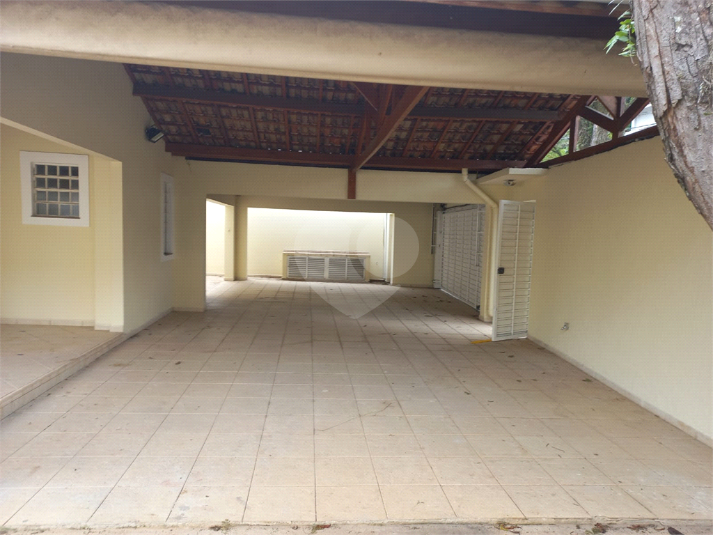 Casa com 800 metros de Terreno uma Mini Chácara dentro do Bairro Jardim Floresta!!