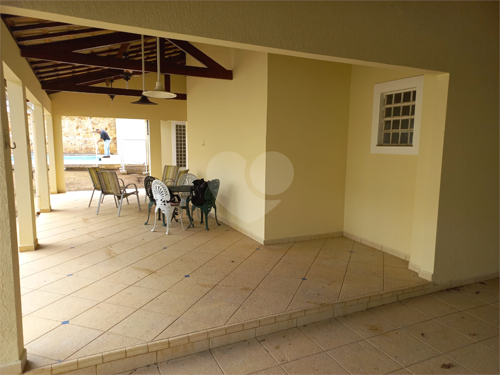Casa com 800 metros de Terreno uma Mini Chácara dentro do Bairro Jardim Floresta!!