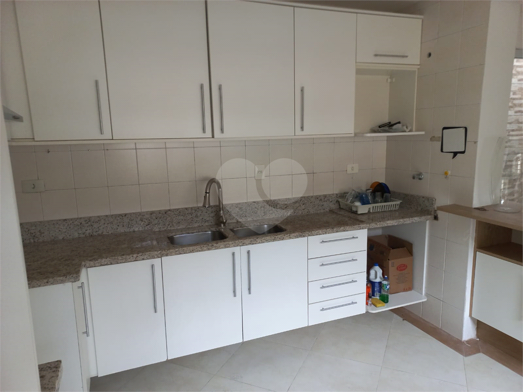 Casa com 800 metros de Terreno uma Mini Chácara dentro do Bairro Jardim Floresta!!