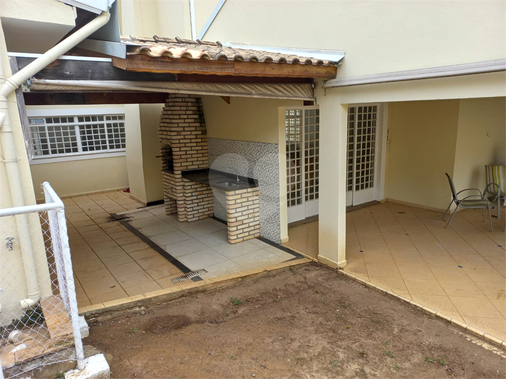 Casa com 800 metros de Terreno uma Mini Chácara dentro do Bairro Jardim Floresta!!