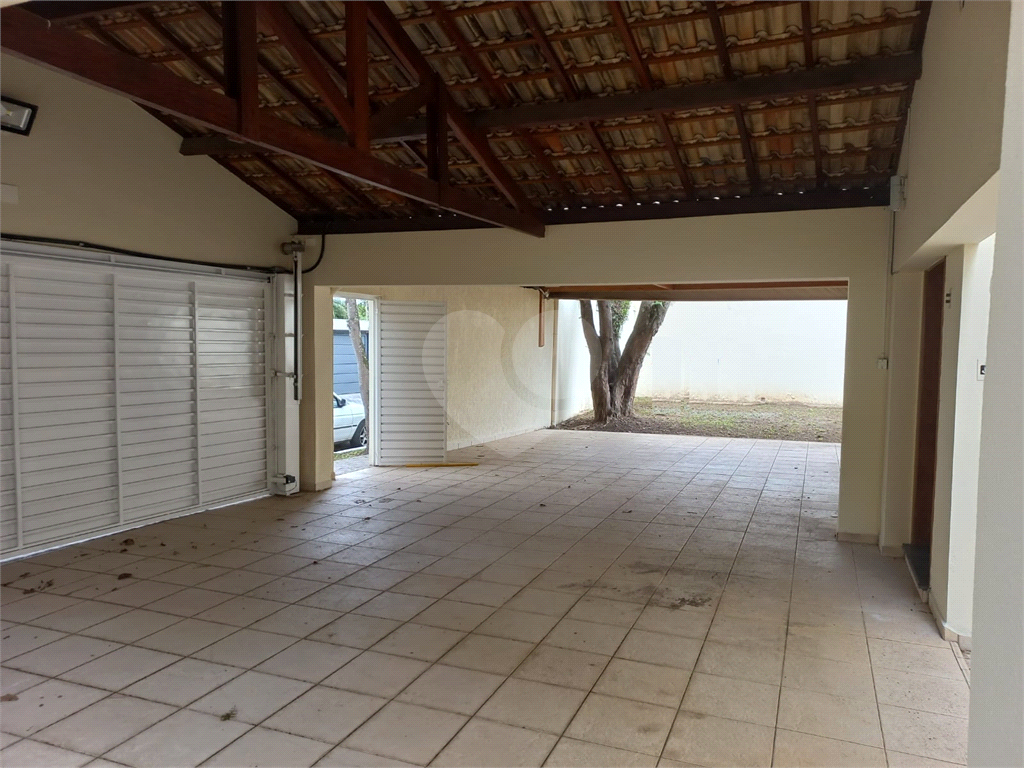 Casa com 800 metros de Terreno uma Mini Chácara dentro do Bairro Jardim Floresta!!