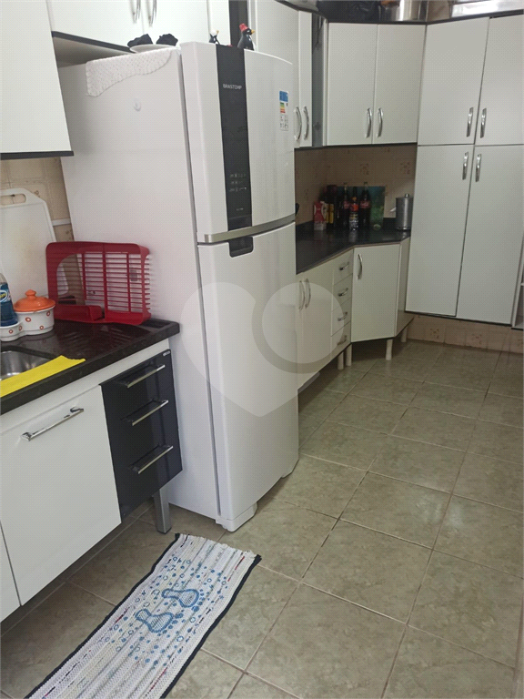 Apartamento à venda na Praia Grande - 47,73m² com 1 dormitório e 1 vaga no bairro Vila Mirim