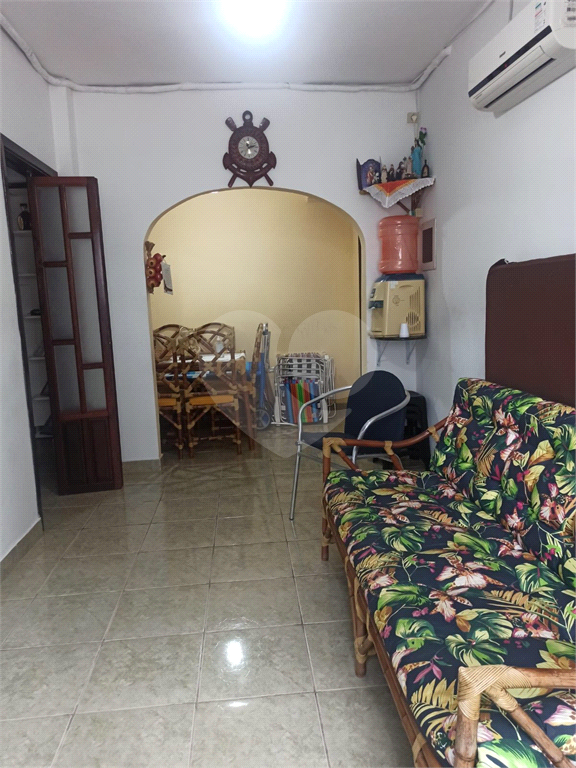 Apartamento à venda na Praia Grande - 47,73m² com 1 dormitório e 1 vaga no bairro Vila Mirim