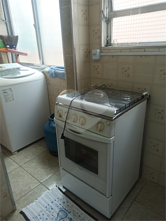 Apartamento à venda na Praia Grande - 47,73m² com 1 dormitório e 1 vaga no bairro Vila Mirim