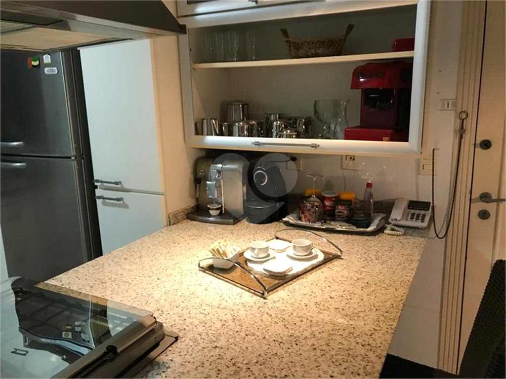 Apartamento à venda com 4 quartos, 150m² - Foto 1