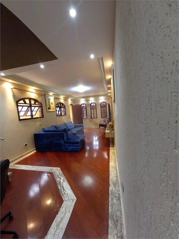 Sobrado de 4 quartos 1 suíte 2 vagas na Vila Ede/ Vila Guilherme