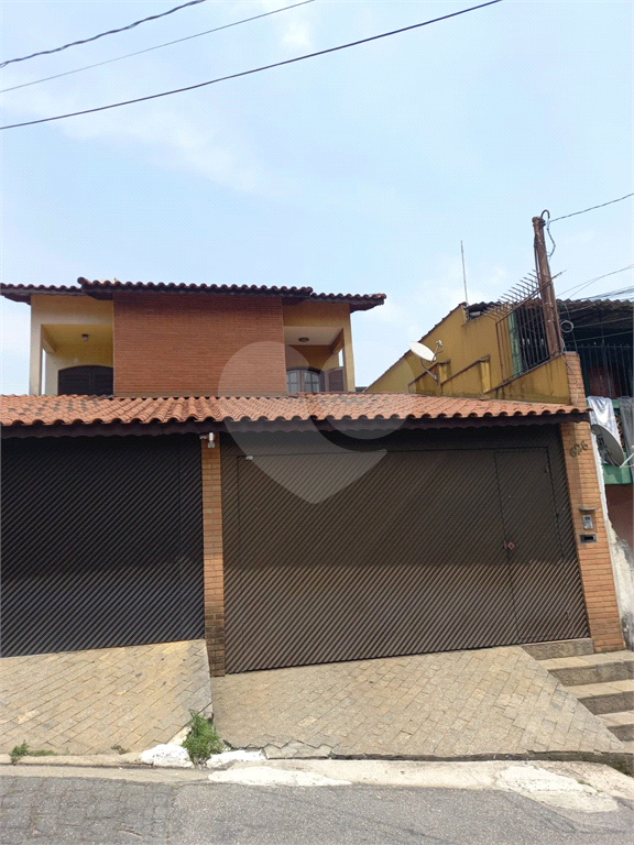 Sobrado de 4 quartos 1 suíte 2 vagas na Vila Ede/ Vila Guilherme