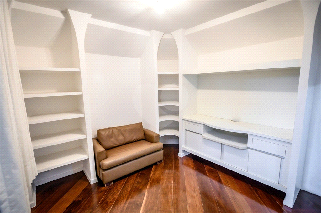 VENDE ALTO PADRÃO - APTO 220.00M² - 3 DORMS. 3 SUÍTES 3 VAGAS - MORUMBI