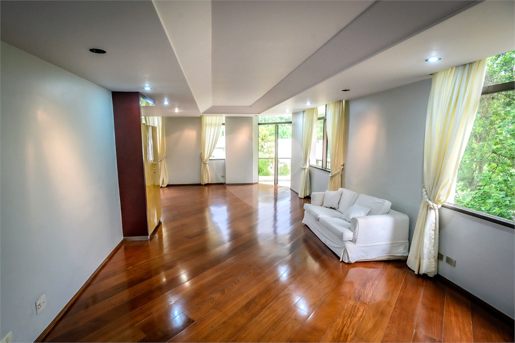 VENDE ALTO PADRÃO - APTO 220.00M² - 3 DORMS. 3 SUÍTES 3 VAGAS - MORUMBI