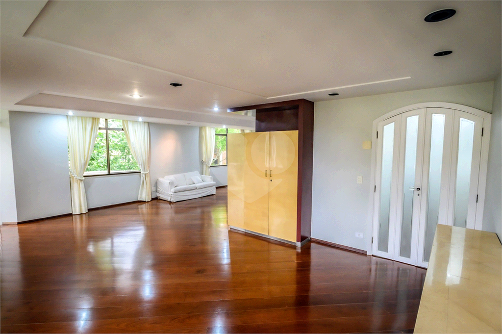 VENDE ALTO PADRÃO - APTO 220.00M² - 3 DORMS. 3 SUÍTES 3 VAGAS - MORUMBI