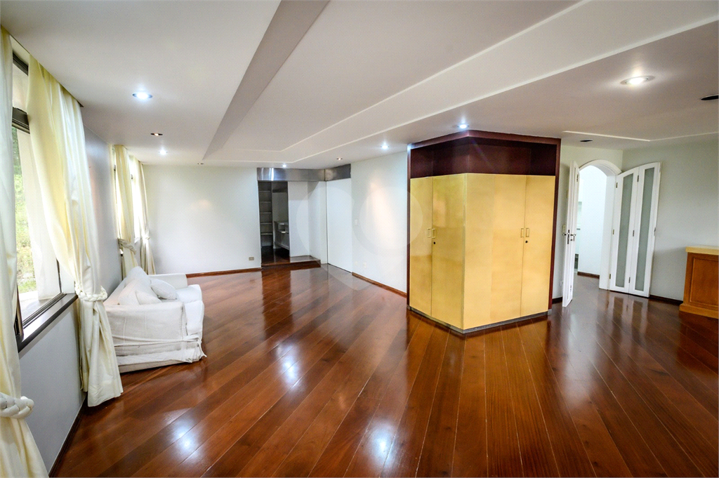 VENDE ALTO PADRÃO - APTO 220.00M² - 3 DORMS. 3 SUÍTES 3 VAGAS - MORUMBI