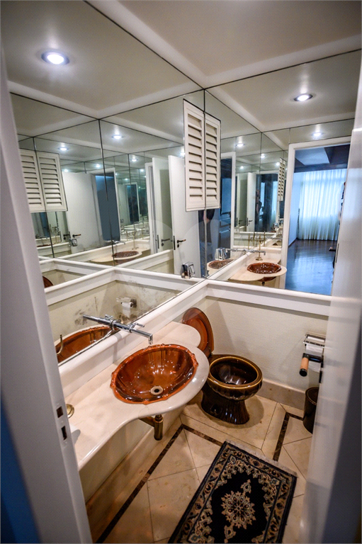 VENDE ALTO PADRÃO - APTO 220.00M² - 3 DORMS. 3 SUÍTES 3 VAGAS - MORUMBI