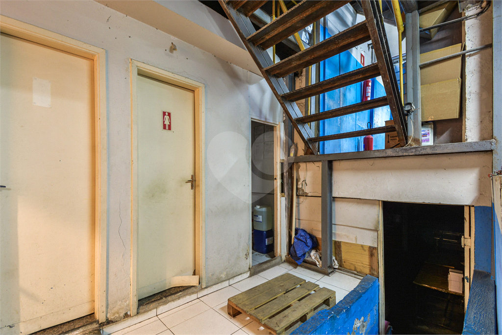 Imóvel comercial 252m² de terreno e 651m² de construído loja e galpão PERDIZES 