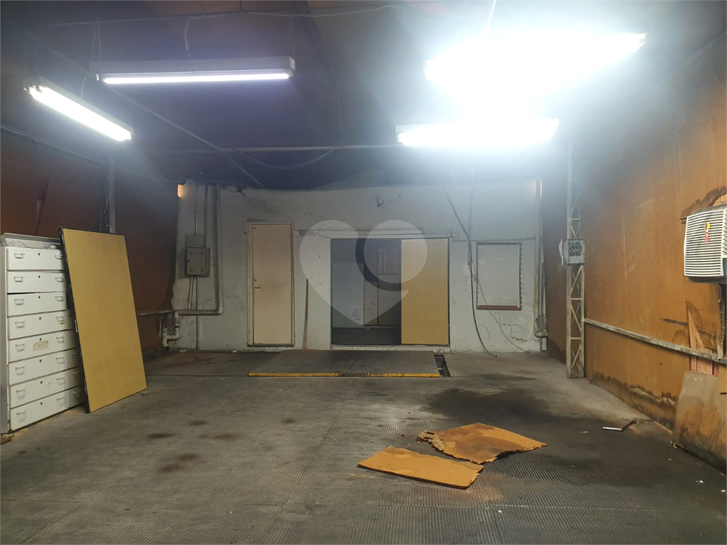 Imóvel comercial 252m² de terreno e 651m² de construído loja e galpão PERDIZES 