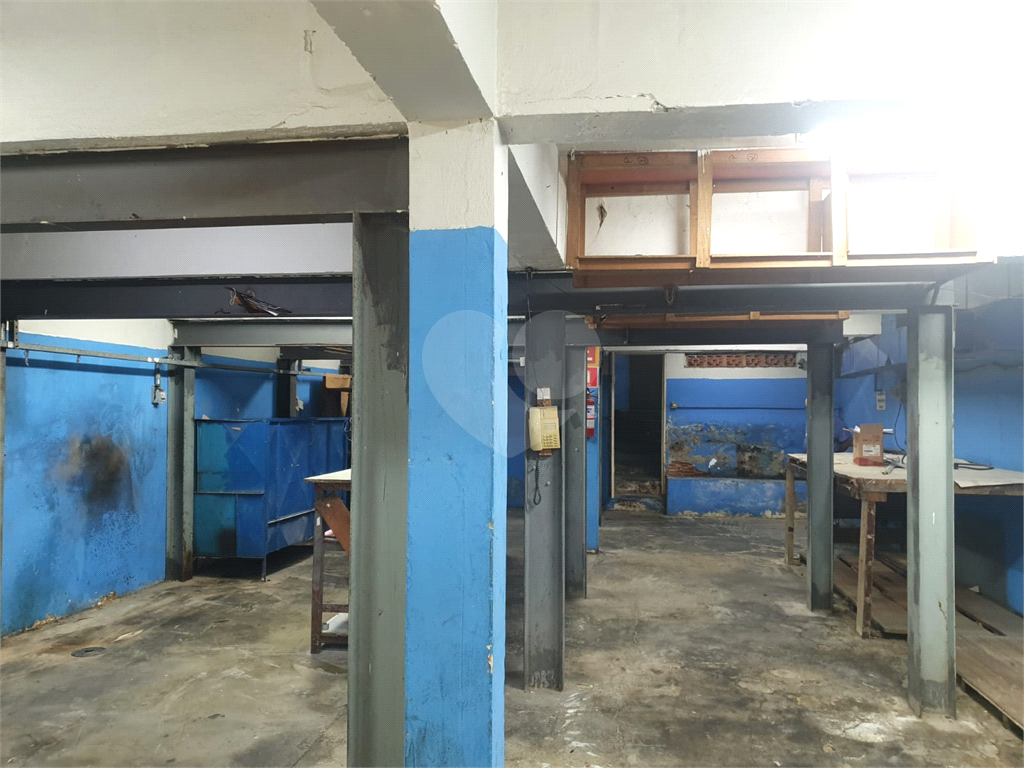 Imóvel comercial 252m² de terreno e 651m² de construído loja e galpão PERDIZES 