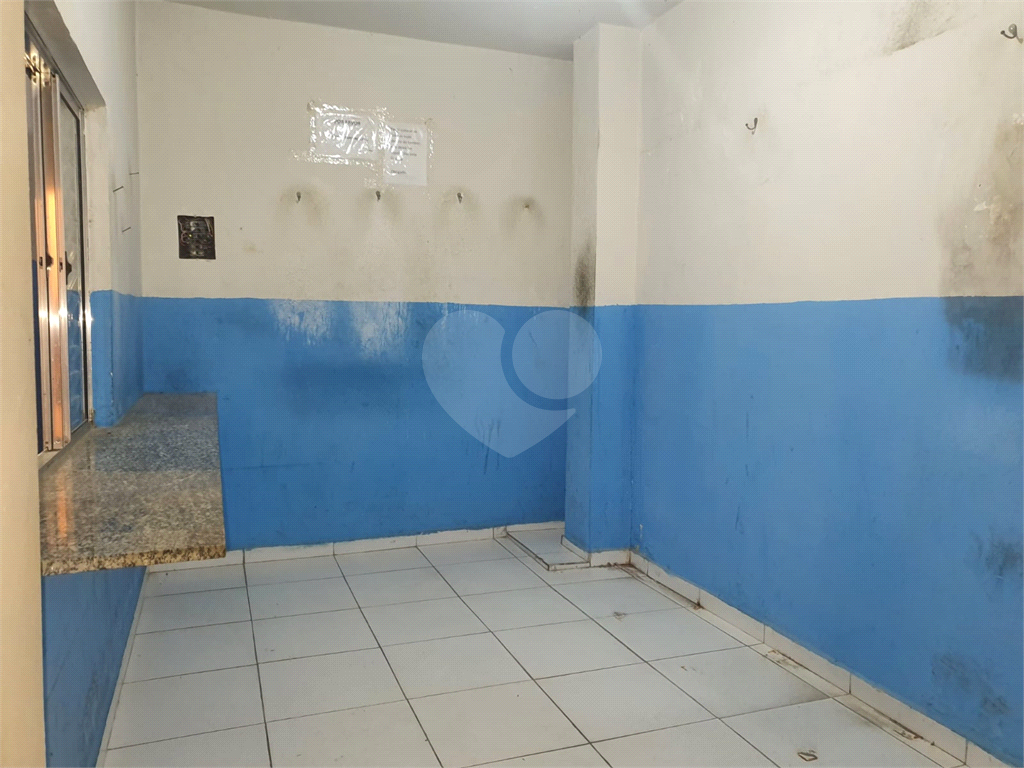Imóvel comercial 252m² de terreno e 651m² de construído loja e galpão PERDIZES 