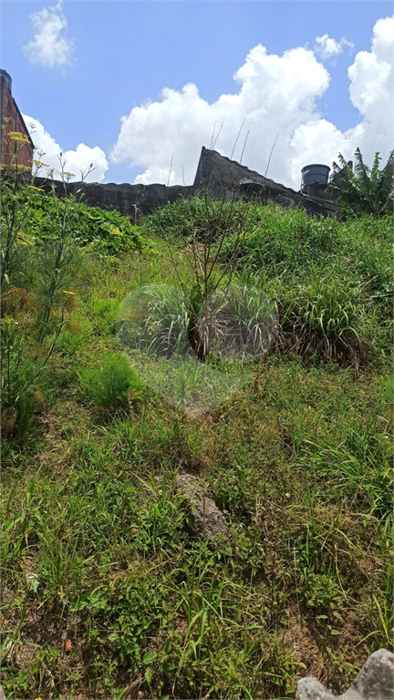 Casa com 04 Cômodos a venda no Jardim Vale da Virtudes. 