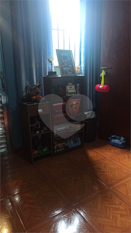 Casa com 04 Cômodos a venda no Jardim Vale da Virtudes. 