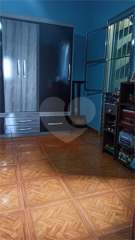 Casa com 04 Cômodos a venda no Jardim Vale da Virtudes. 