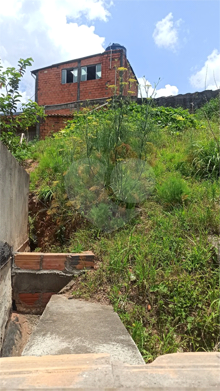 Casa com 04 Cômodos a venda no Jardim Vale da Virtudes. 