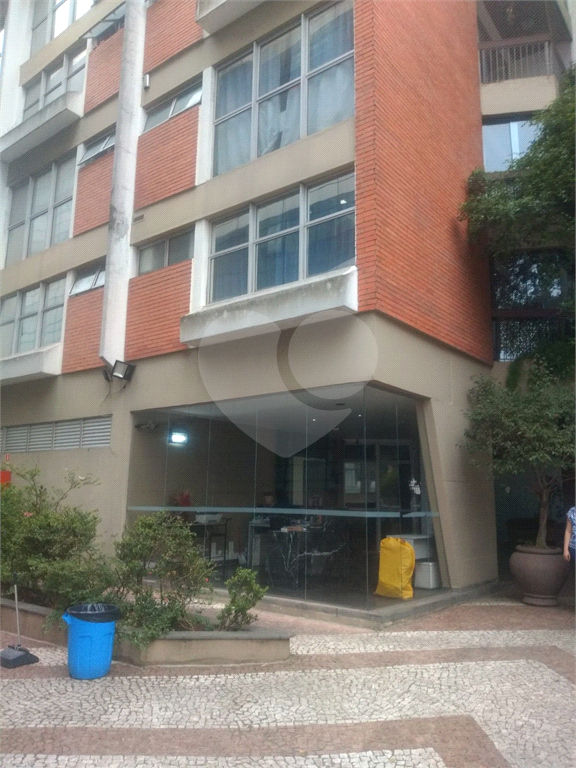 APARTAMENTO em VILA CLEMENTINO