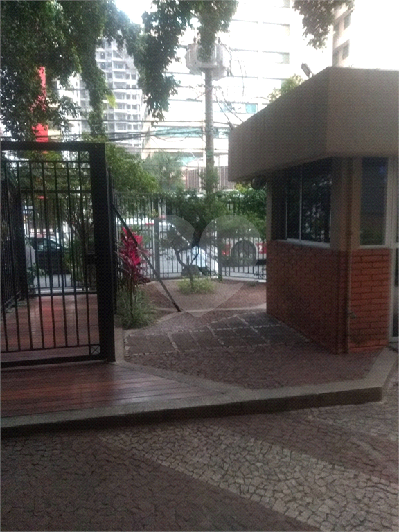 APARTAMENTO em VILA CLEMENTINO
