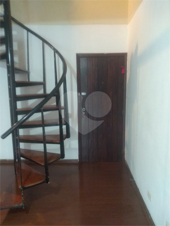 APARTAMENTO em VILA CLEMENTINO