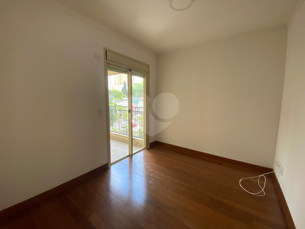 APARTAMENTO em SANTANA