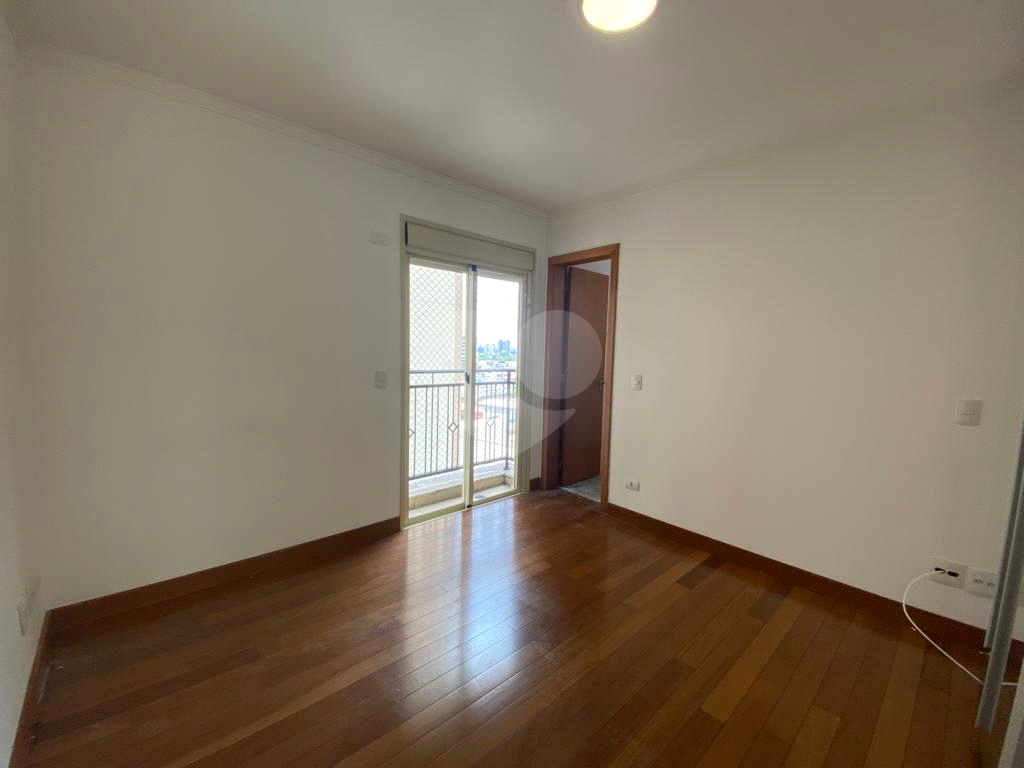 APARTAMENTO em SANTANA