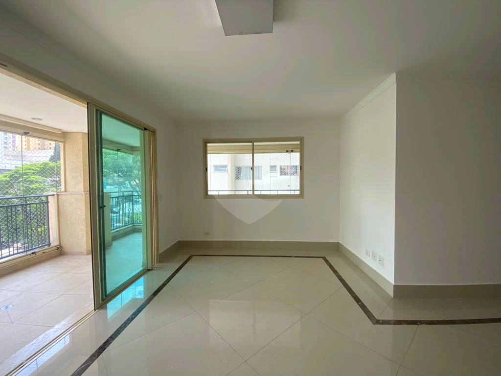 APARTAMENTO em SANTANA