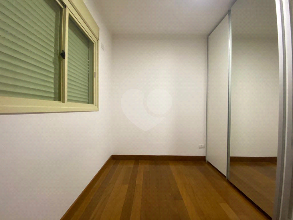 APARTAMENTO em SANTANA