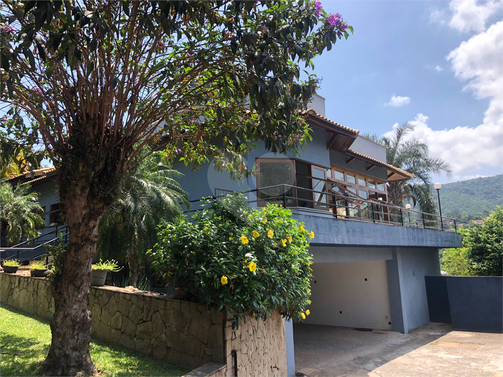 Casa de Condomínio à venda com 4 quartos, 600m² - Foto 36