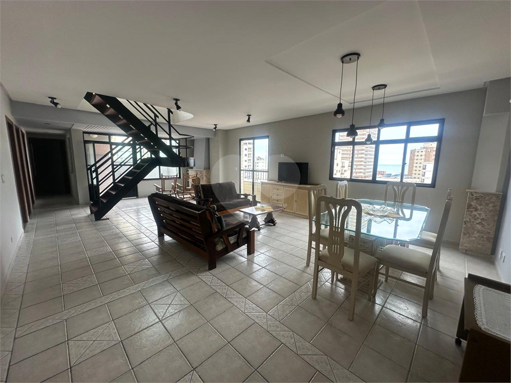 Cobertura de 246 m² à venda na PRAIA GRANDE - CAIÇARA