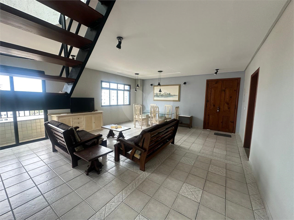 Cobertura de 246 m² à venda na PRAIA GRANDE - CAIÇARA