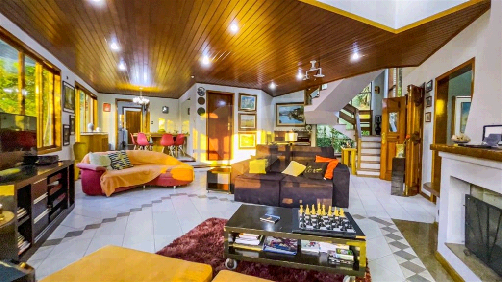 Casa de Condomínio à venda com 4 quartos, 350m² - Foto 24