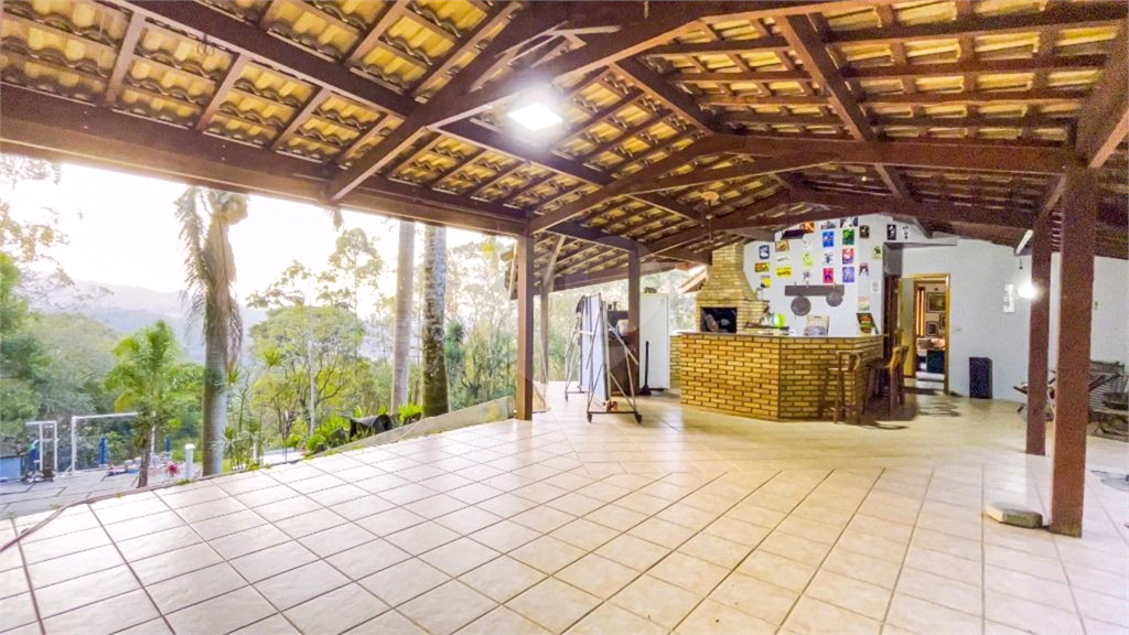 Casa de Condomínio à venda com 4 quartos, 350m² - Foto 27