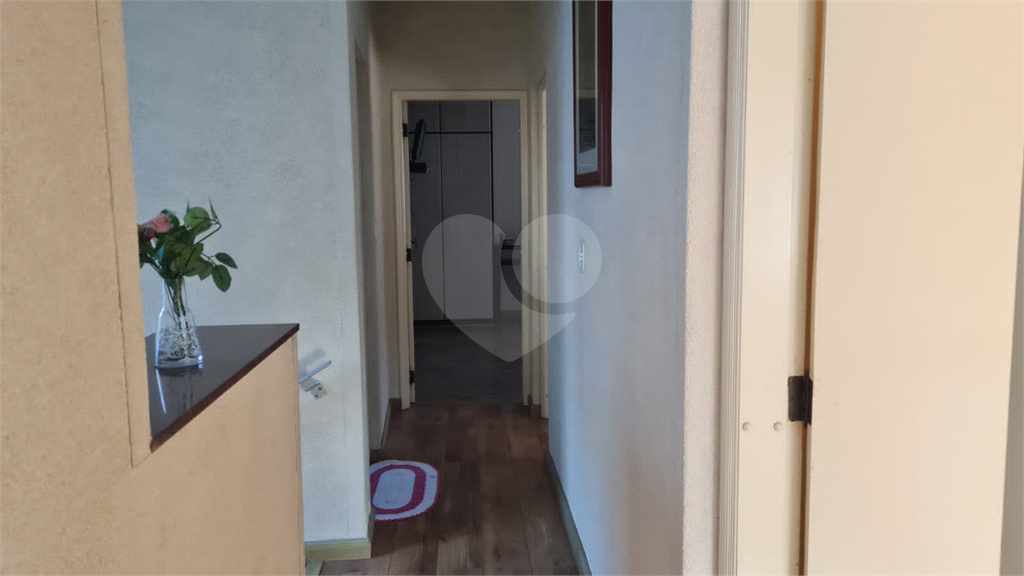 Casa à venda na Praia Grande 200m² com 4 quartos e 6 vagas na Aviação.