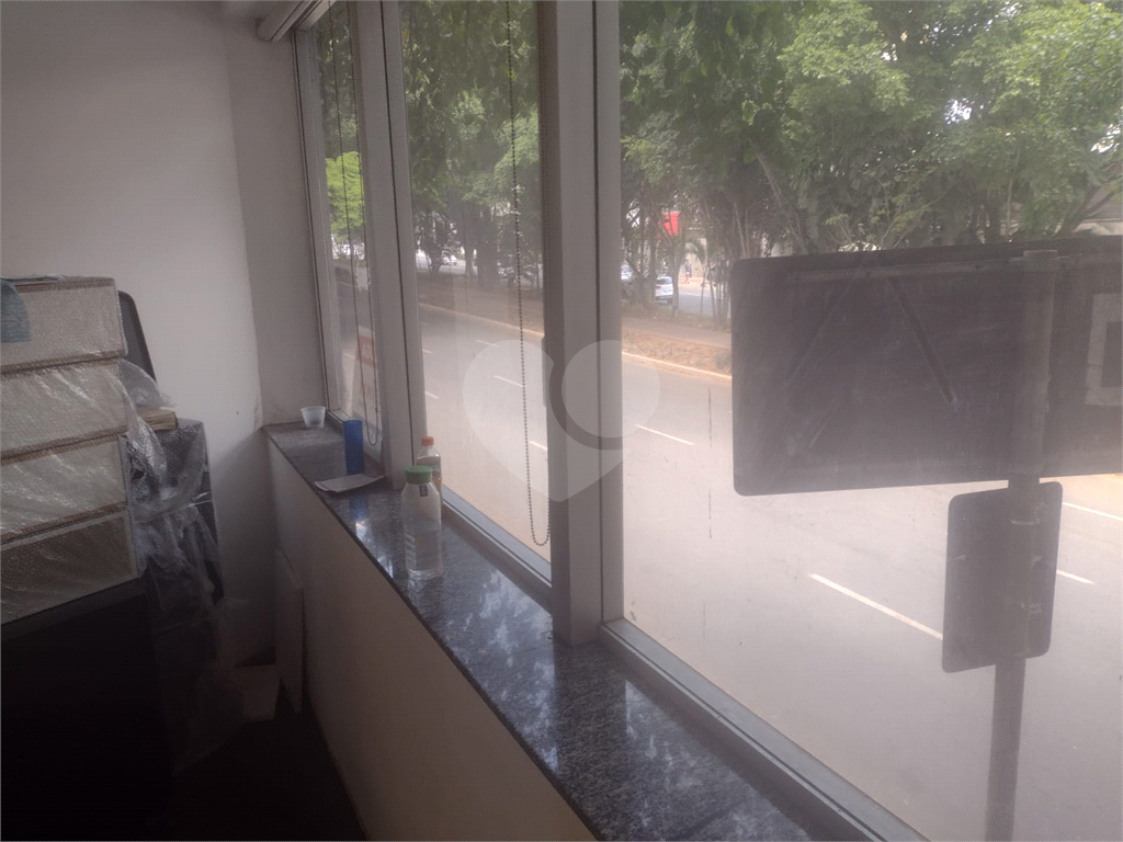 PRÉDIO INTEIRO em VILA MADALENA