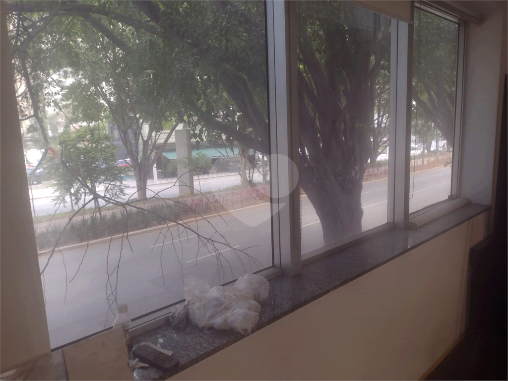 PRÉDIO INTEIRO em VILA MADALENA