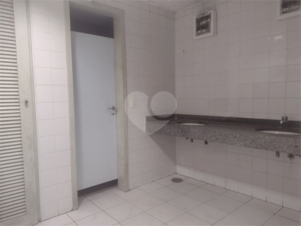 PRÉDIO INTEIRO em VILA MADALENA