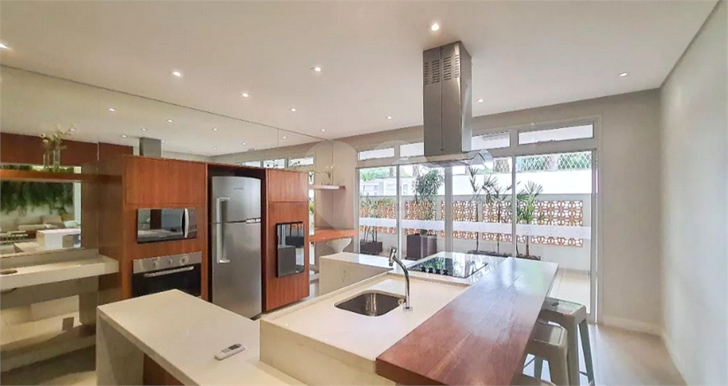 Apartamento 2 dorm (1 suíte), varanda, 2 vagas na Freguesia do Ó