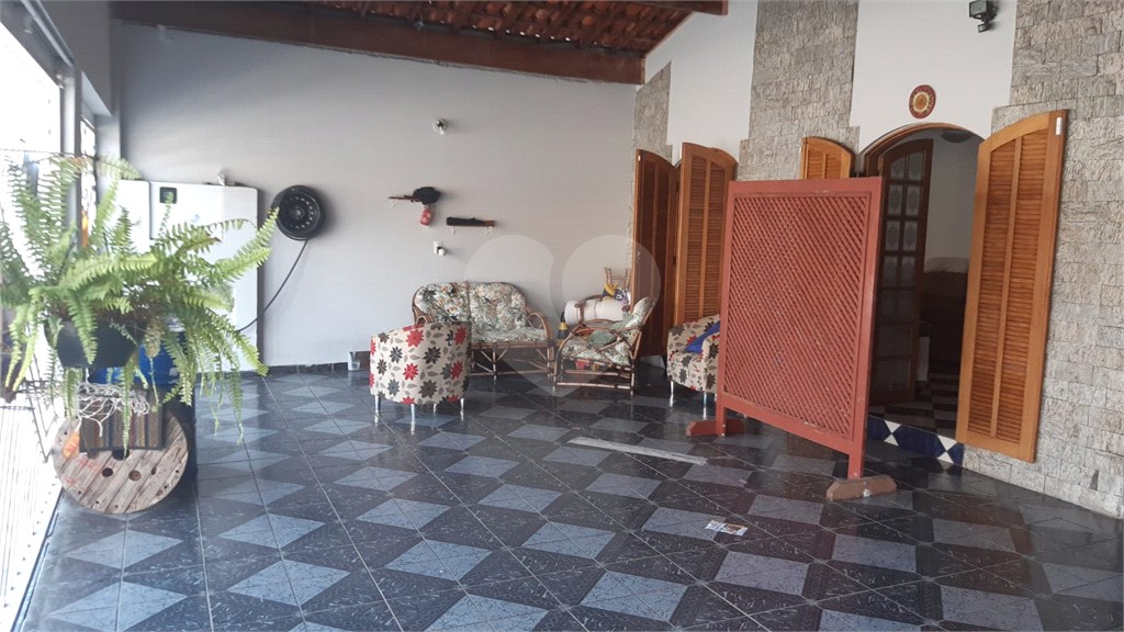 Casa à venda com 3 quartos, 229m² - Foto 19