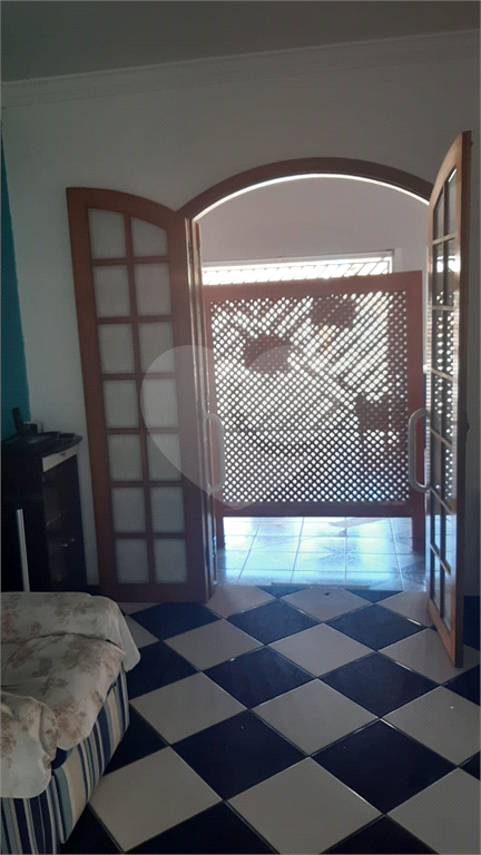 Casa à venda com 3 quartos, 229m² - Foto 22