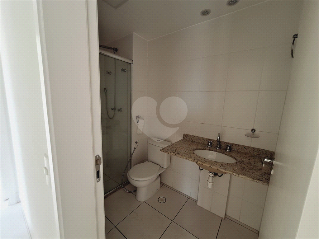  Apartamento na Vila Maria Alta com  2 Dormitórios e 1 Vaga por R$ 640.000,00