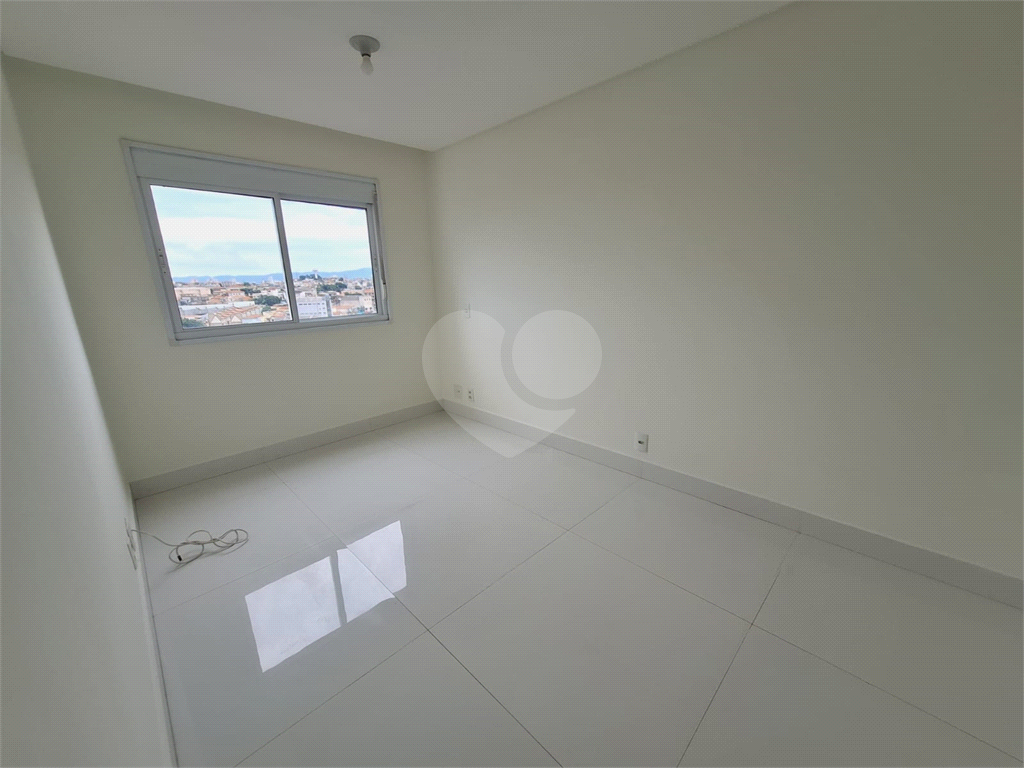  Apartamento na Vila Maria Alta com  2 Dormitórios e 1 Vaga por R$ 640.000,00