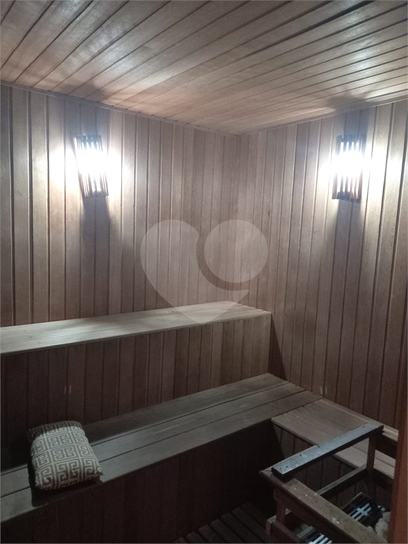  Apartamento na Vila Maria Alta com  2 Dormitórios e 1 Vaga por R$ 640.000,00